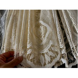 Valletje 60 cm hoog nieuw beige ivoor